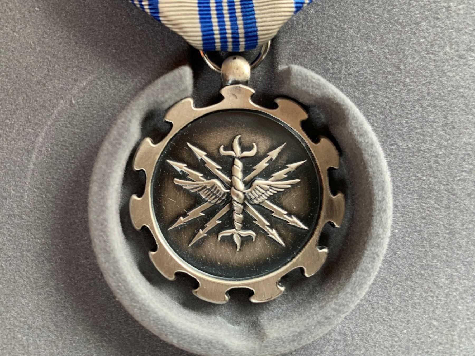 Medaglie: Meritorious Achievement Medal USAF – Usato da Volketswil venduto da zwitsch33 1