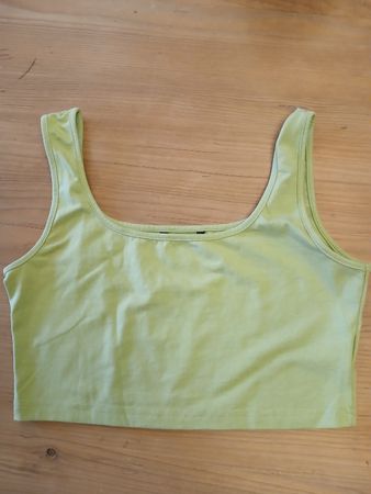 Crop Top grün Gr. M 38 angenehm zu tragen frühling