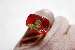 Vintage Space-Age - Ring mit Muschel, Seestern, Seeigel, usw
