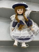 Porzellan-Puppe Imogen-A, The Promenade Collection