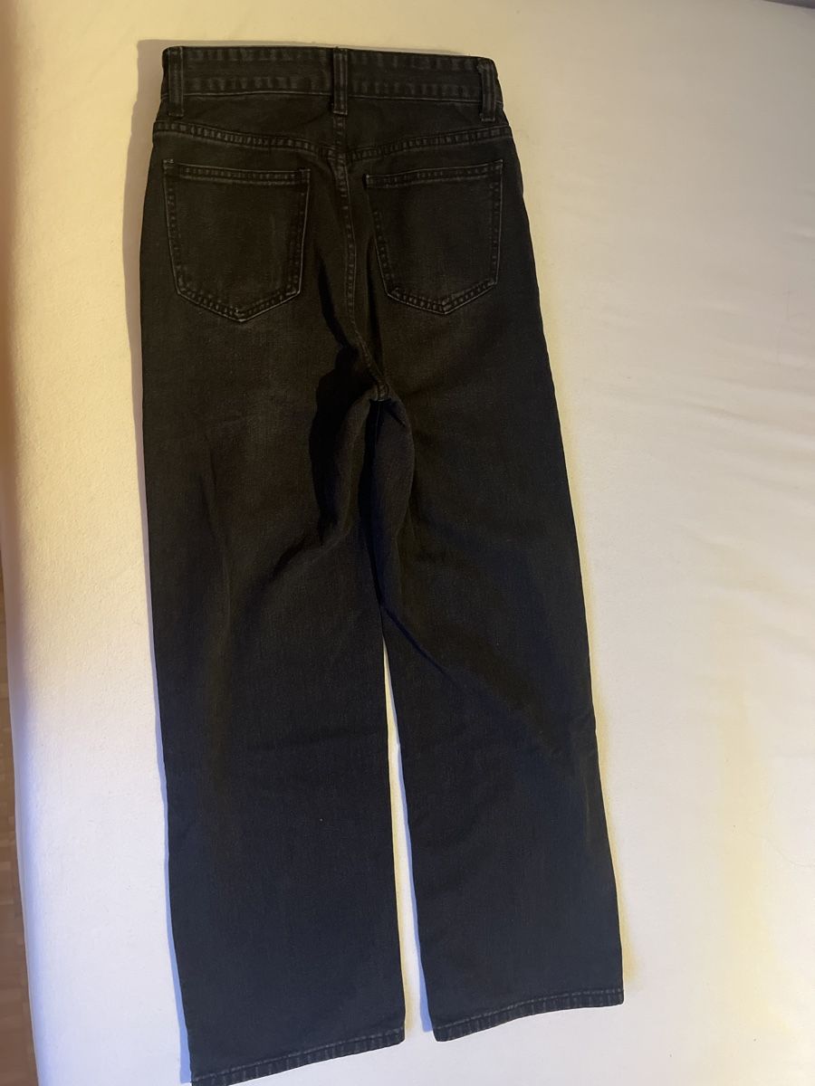 Shein Jeans: Shein jeans gr 34 schwarz – Gebraucht aus Adligenswil von Phoenix2017 3