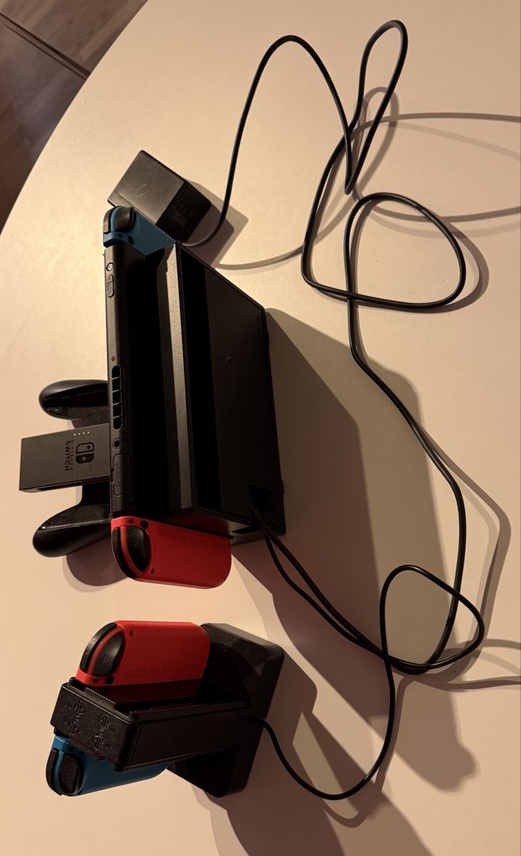 Nintendo Console: Nintendo Switch HAC-001 – Usato da Zürich venduto da mattek7 4