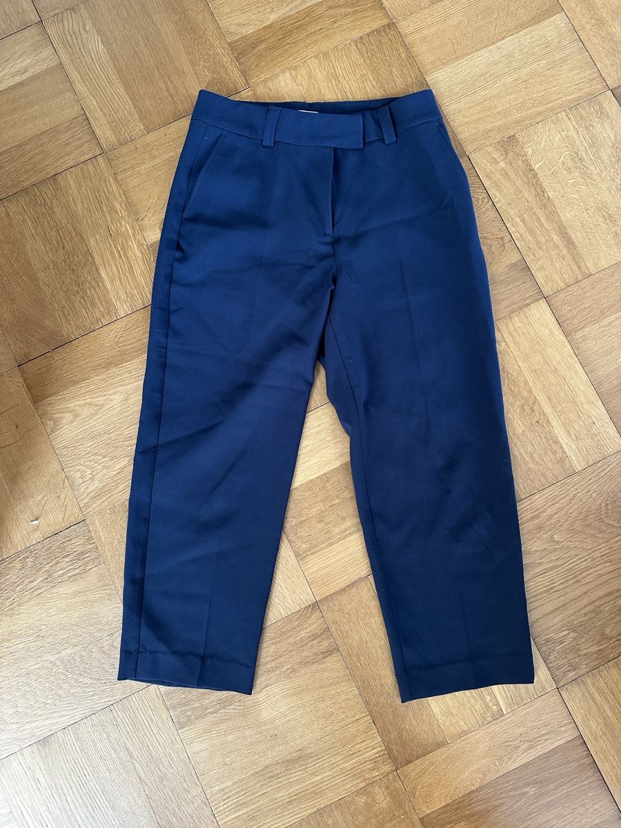 Weekday Pantaloni: Pantalon weekday / taille 38 – Usato da Yverdon-les-bains venduto da Tulipe24