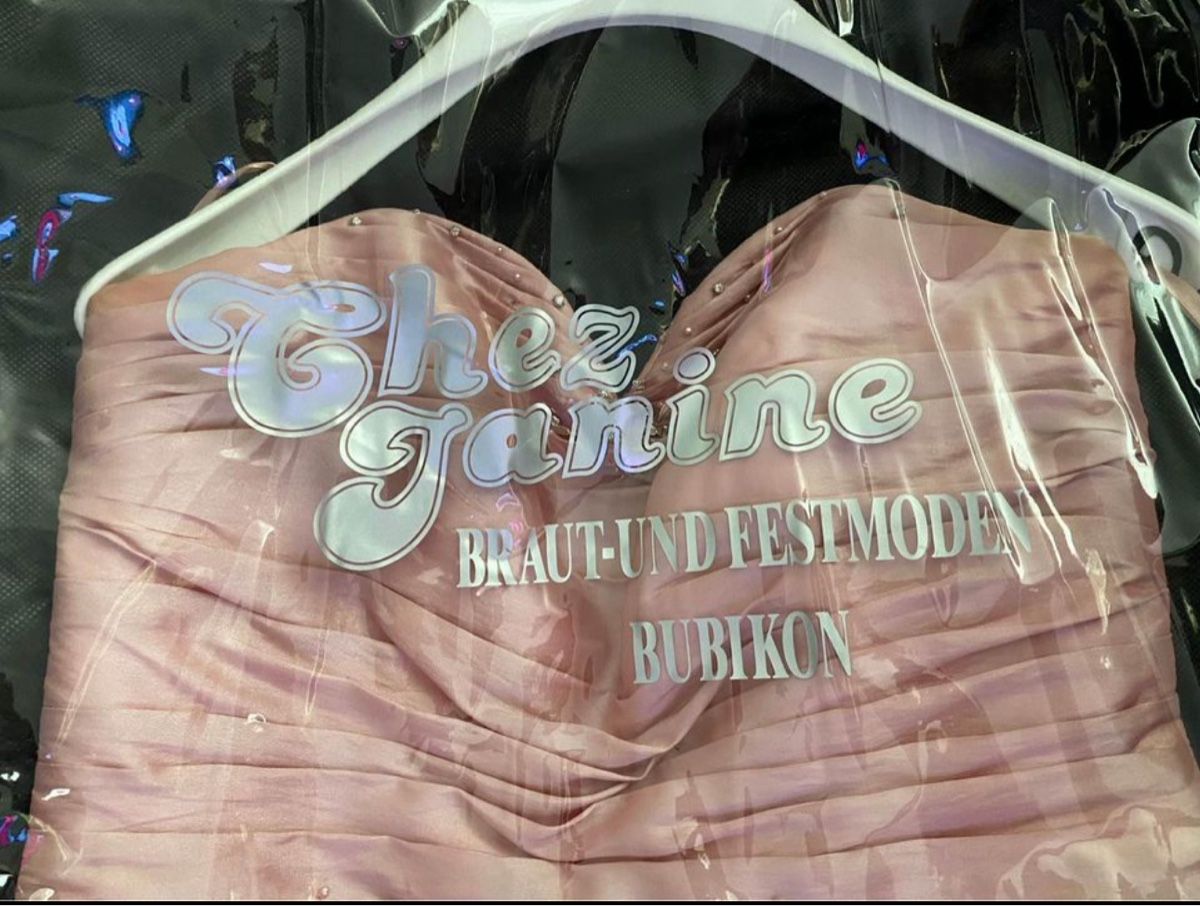 Kleider: Schönes Rosa Bridemaid Kleid – Gebraucht aus Affoltern am Albis von Carinia33 1