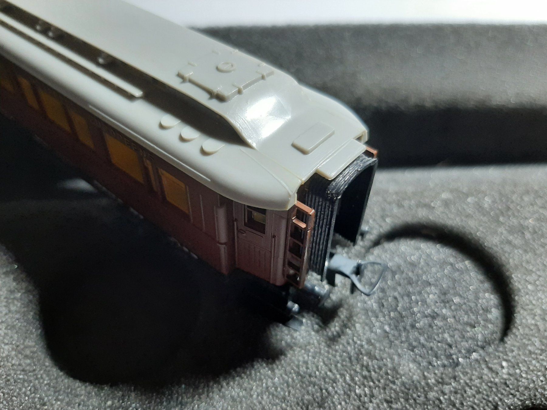 Liliput Modelleisenbahnen: LILIPUT – Gebraucht aus Avully von RIVALIS 5