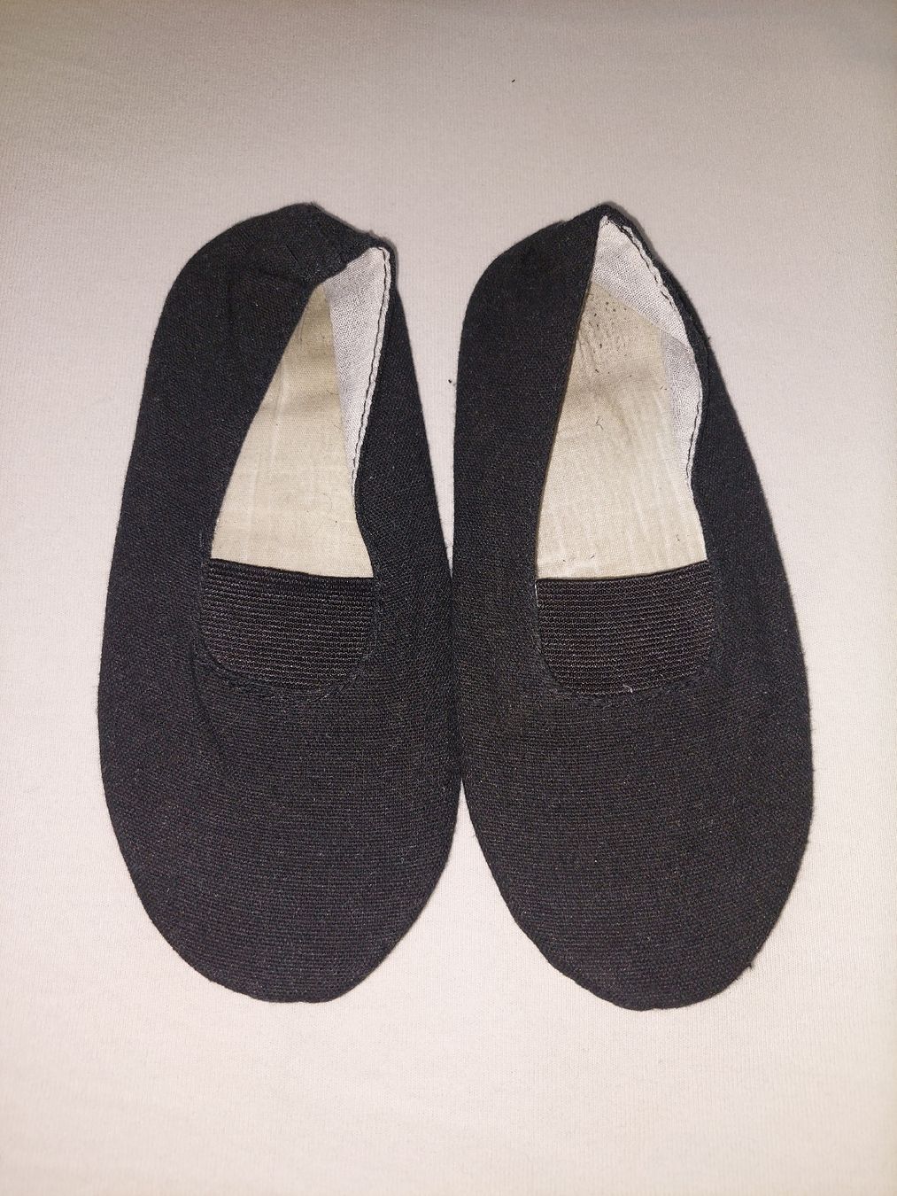 Scarpe da uomo: Turntäppeli / Schläppli Grösse 27, Schwarz, Top! – Usato da Rudolfingen venduto da T.Mueller