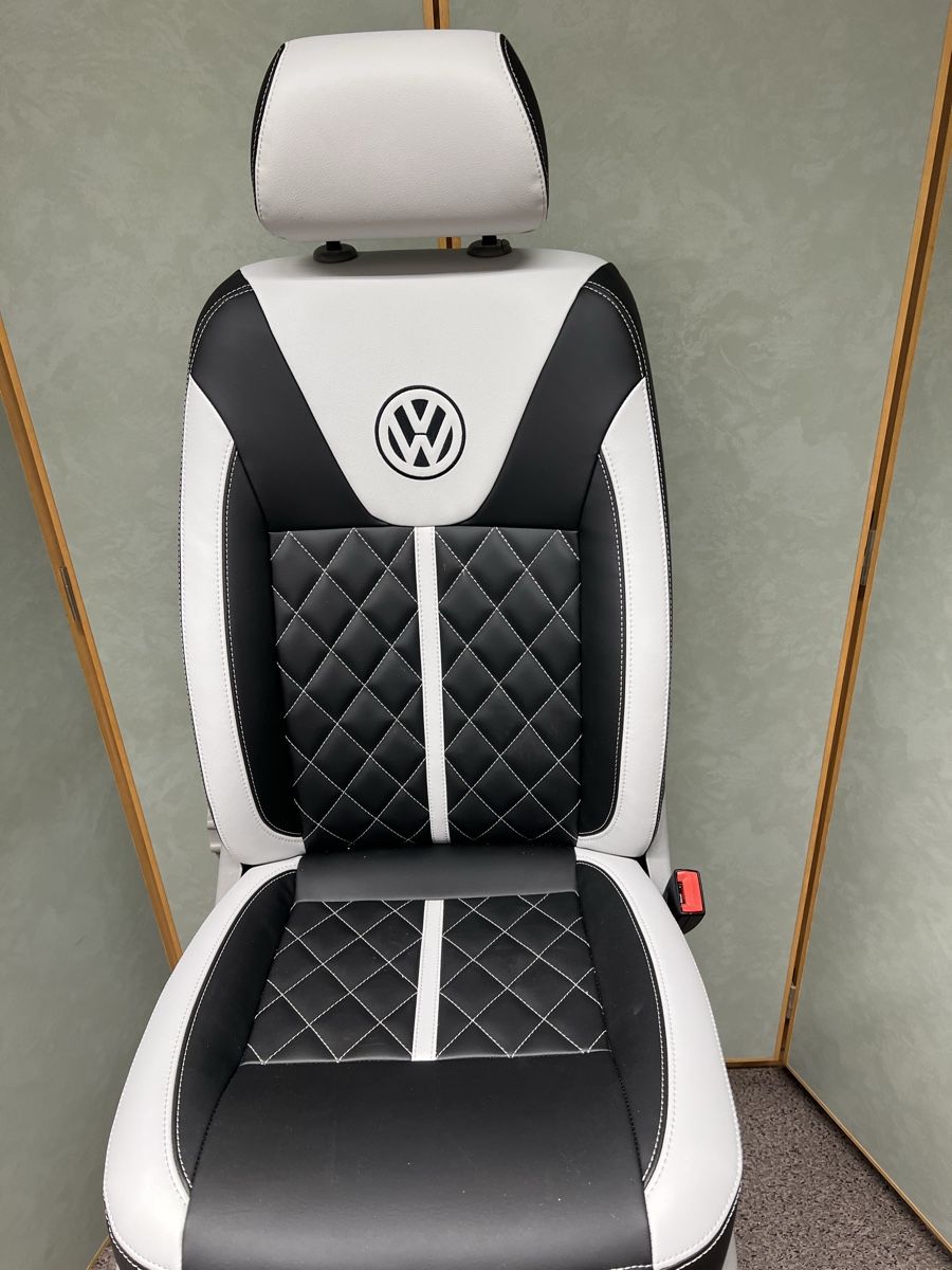 VW Toutes les pièces auto: VW T5 T6 Beifahrersitz – D'occasion à Pratteln par BL-Pratteln 4