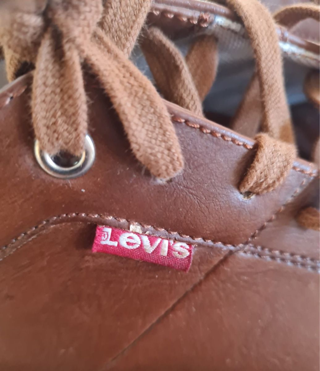 Levi's Scarpe da uomo: Levi‘s Sneaker Braun Grösse 43 – Usato da Zürich venduto da Juancarlos1 3