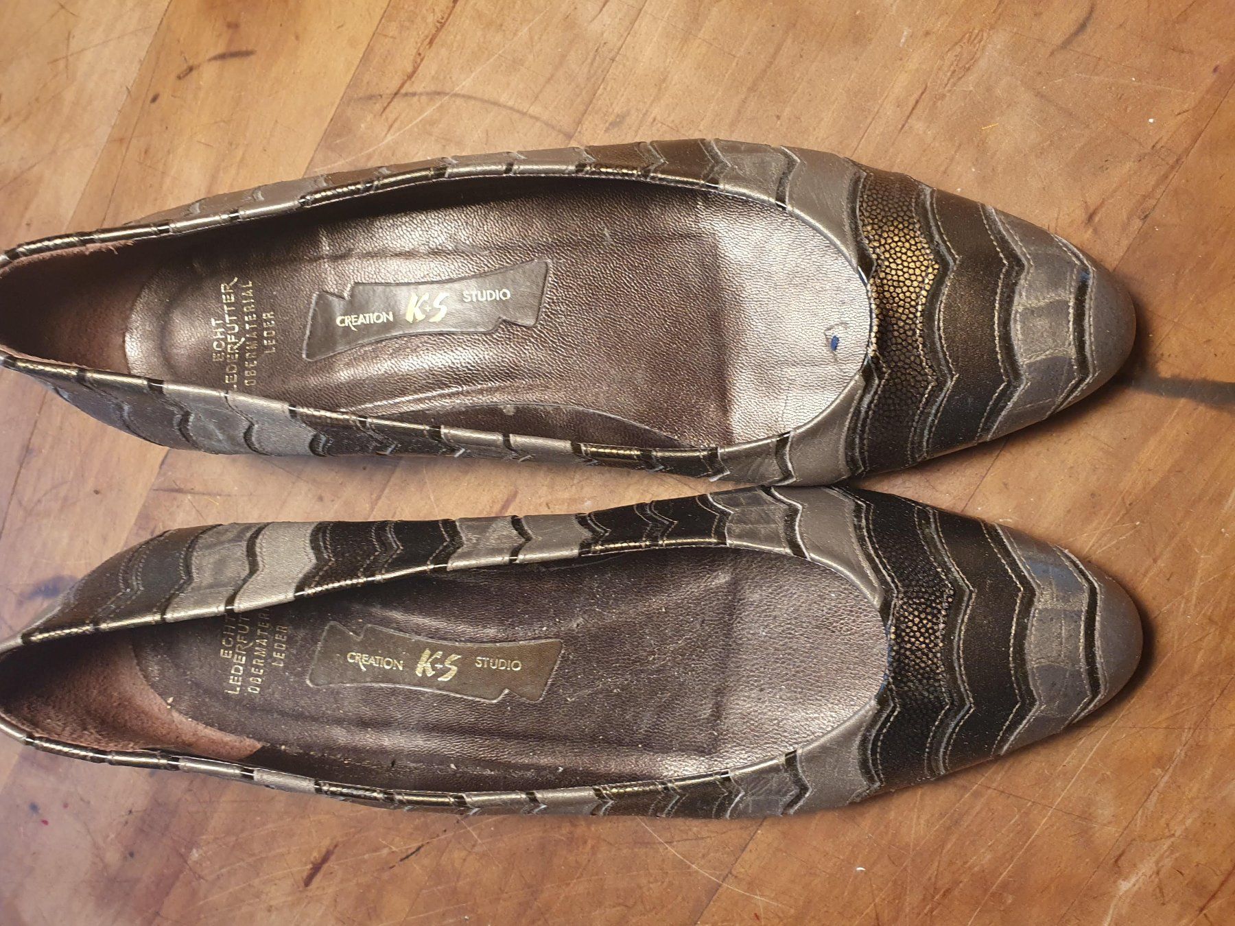 Scarpe da donna: damenschuhe kreation k5 – Usato da Zürich venduto da loosebone
