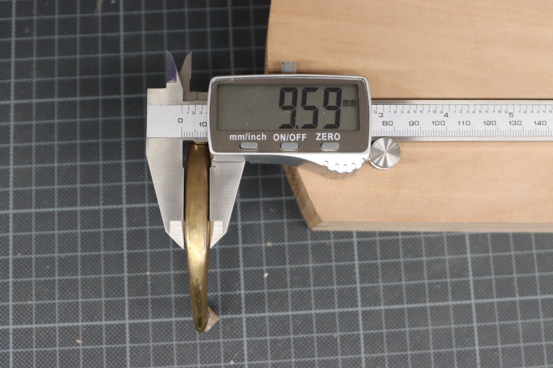 Ferramenta: Filigraner Mid Century Kommodengriff – Usato da Emmetten venduto da Super008 6