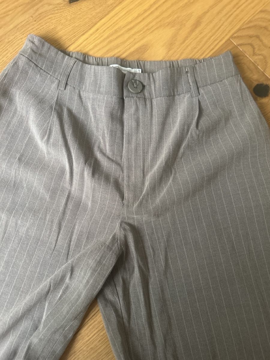 Stradivarius Hosen: Stoffhose Stradivarius Gr. 36 – Gebraucht aus Fraubrunnen von alne777 1