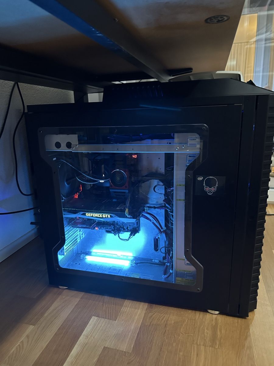 PC: Computer – Usato da Basel venduto da Fschmid14