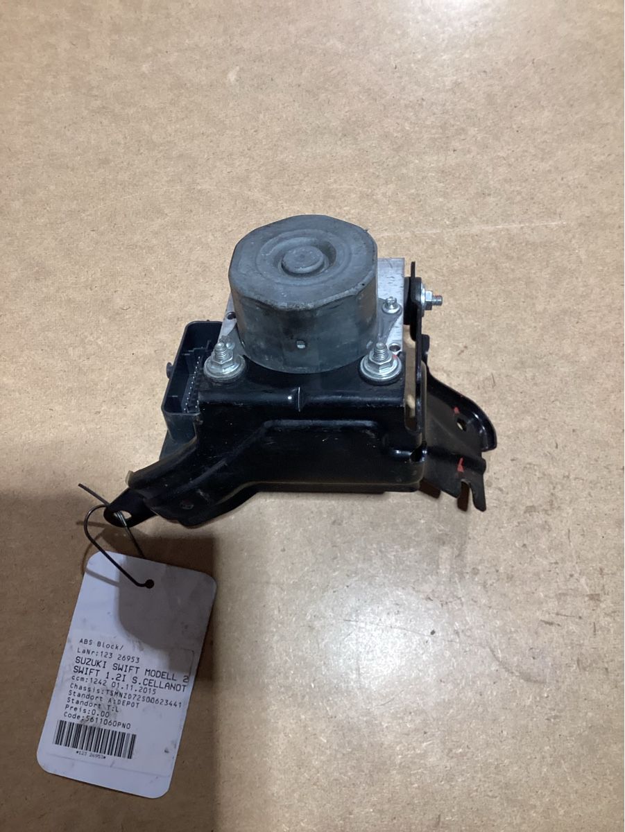 Accessori per altri veicoli: ABS Block zu Suzuki Swift 1.2I – Usato da Reichenburg venduto da T864RX 1
