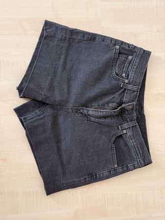 Levi's Cargo-Shorts in Schwarz (Gr. 28/36)