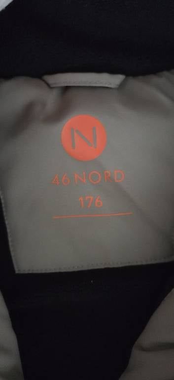 Completi & Tailleur: Skijacke und Skihose – Usato da Emmenbrücke venduto da Fla3981