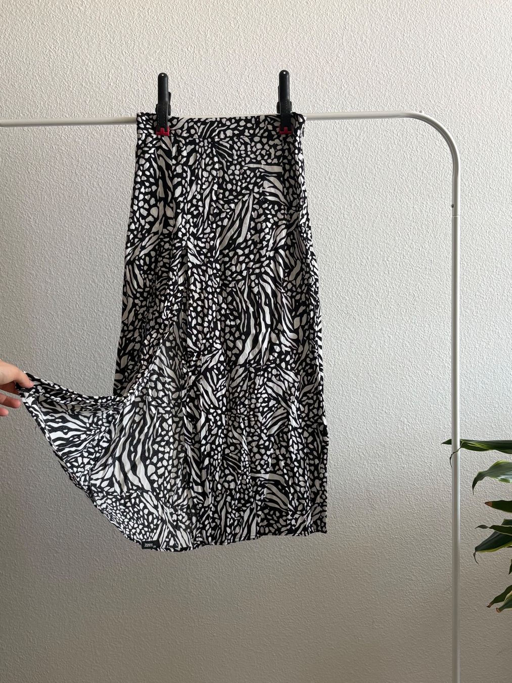 H&M Jupes: Rock mit Schlitz – D'occasion à Zürich par bbbggg 1