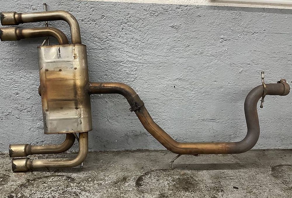 Sportauspuffanlage Edelstahl Bastuck für VW Golf 5 und 6 2