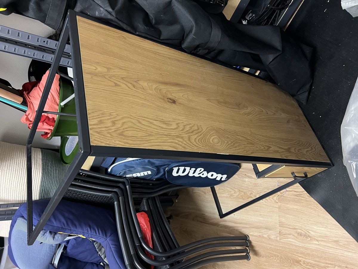 Scrivanie: Office table, desk, Bürotisch – Usato da Rotkreuz venduto da leh_kyk5
