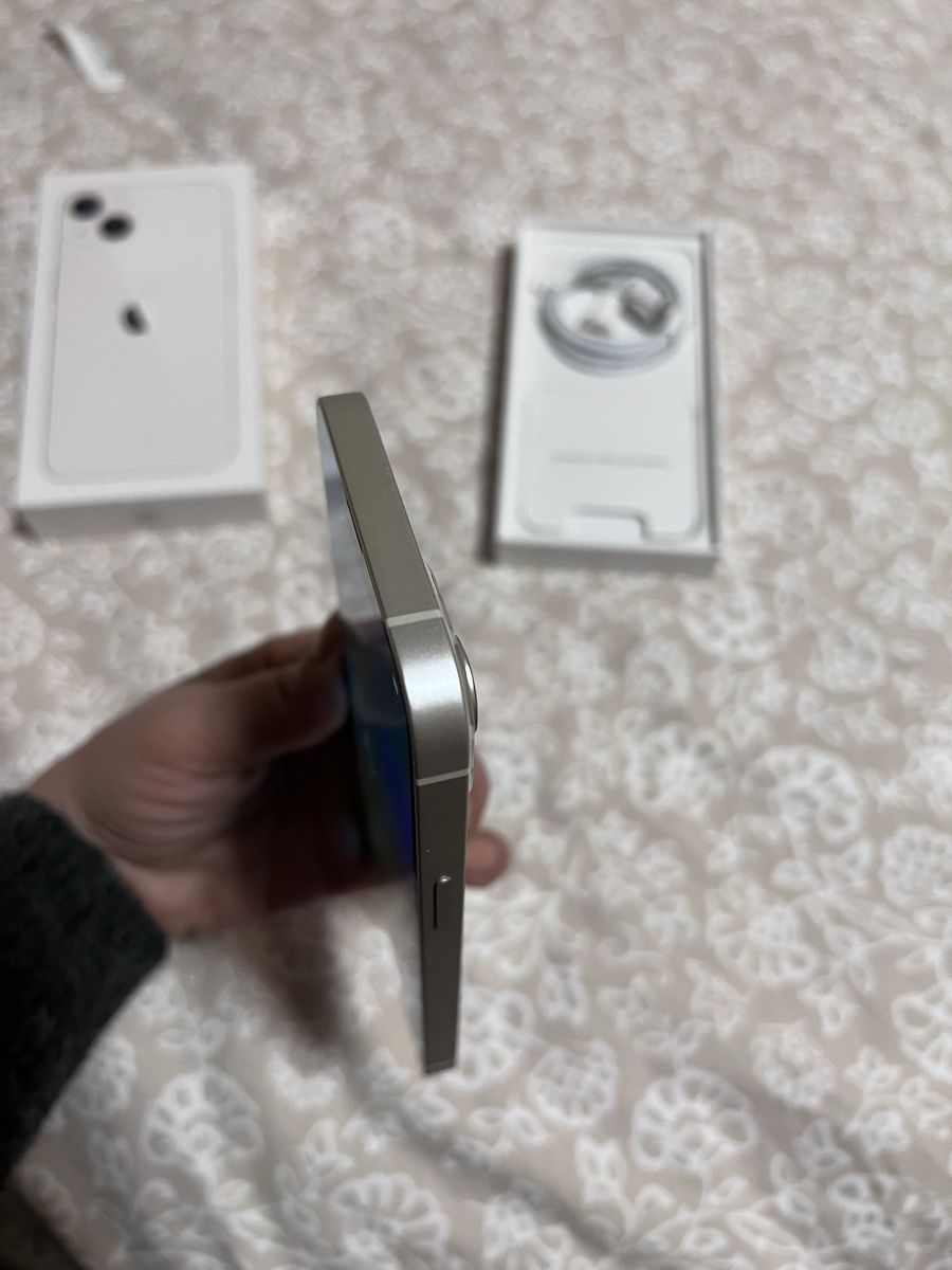 Apple Handys / Smartphones: iPhone 13, weiss, 256 GB – Gebraucht aus zürich von  2