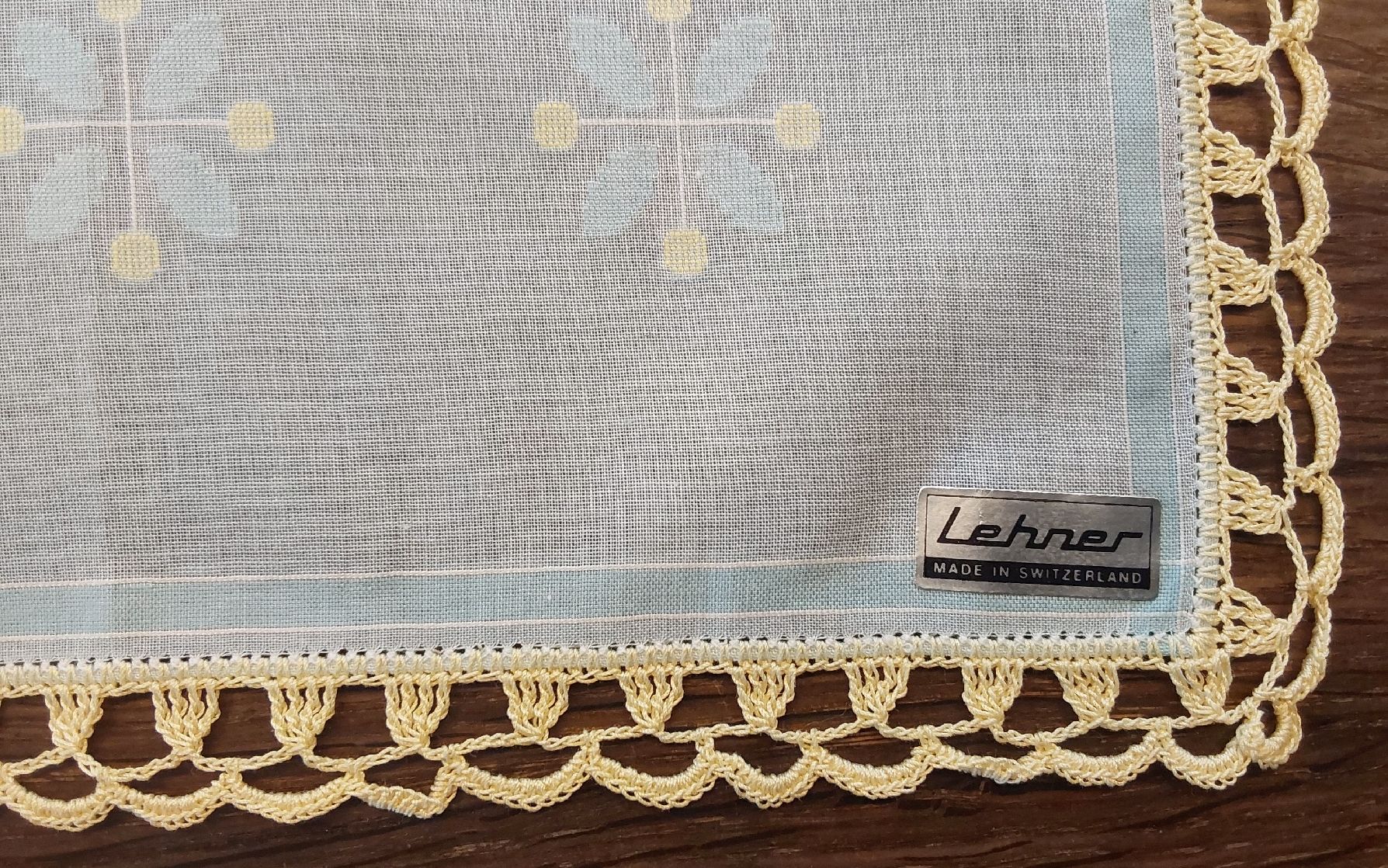 Altro in  Abbigliamento & Accessori: Taschentuch mit Häkelspitze Lehner neu – Nuovo e nell'imballaggio originale da Köniz venduto da scopello12 1