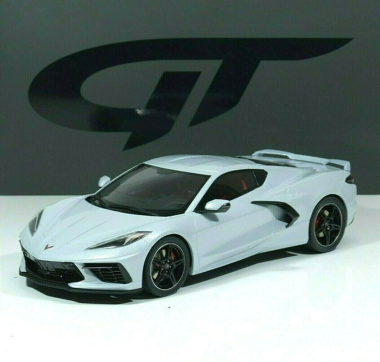 Chevrolet Modellautos: CORVETTE C8 2020 HELLGRAU 1:18 GT-SPIRIT – Neu und originalverpackt aus Suhr von Moebelsiralfred
