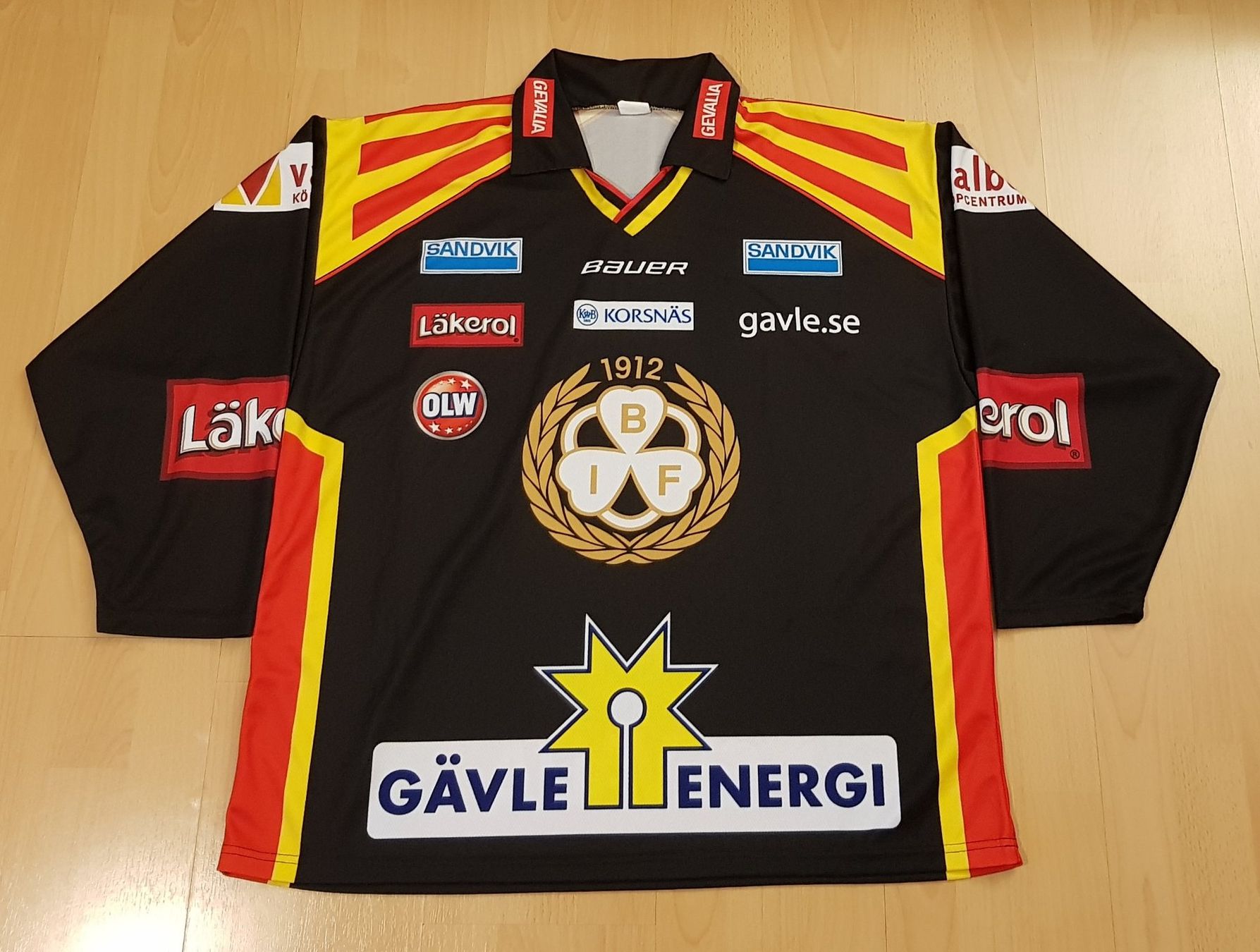 Bauer Leibchen & Hosen: Brynas IF Bauer Trikot, Grosse XL – Gebraucht aus Le Mouret von Pantini