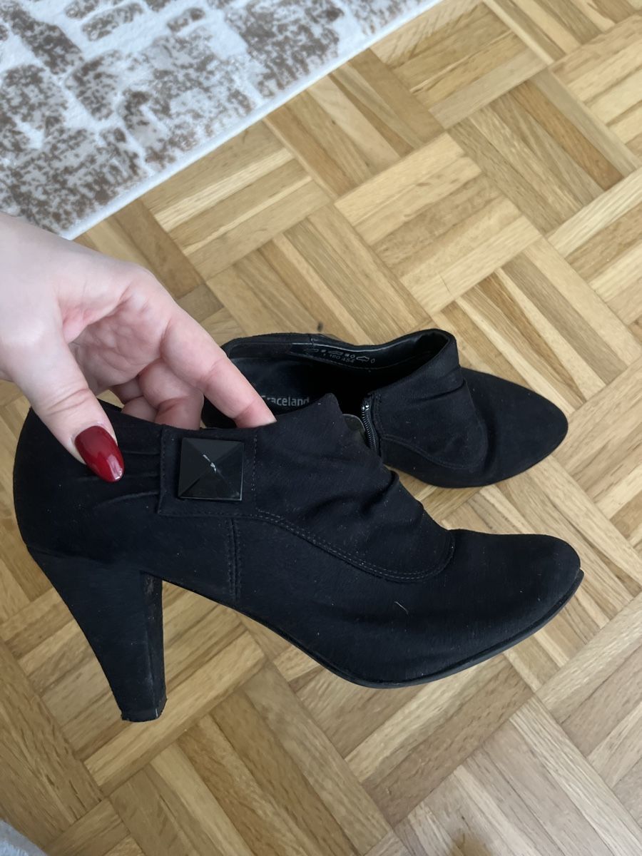 Scarpe da donna: Schwarze Ankle Boots (Gr. 39) – Usato da Wattwil venduto da skr_94 1