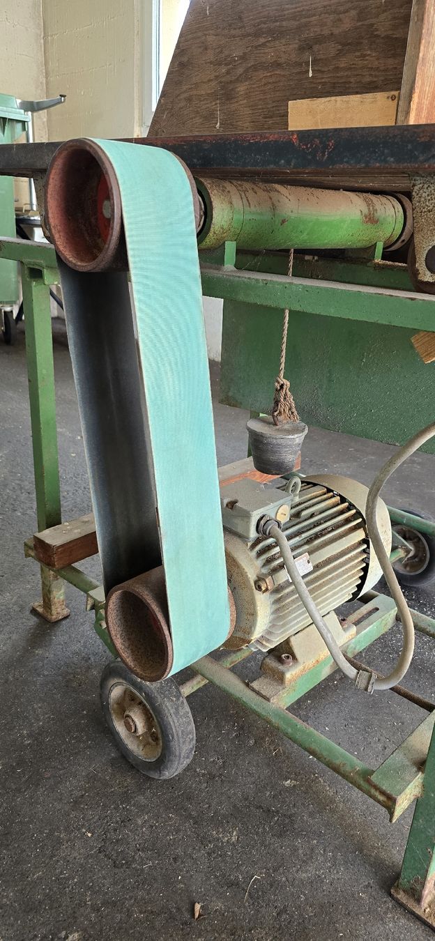Sägen: Brennholzfräse mit Elektromotor – Gebraucht aus Waltenschwil von riggeli61 2