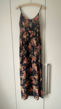 Maxikleid dunkelblau floral 1 Size guter Zustand