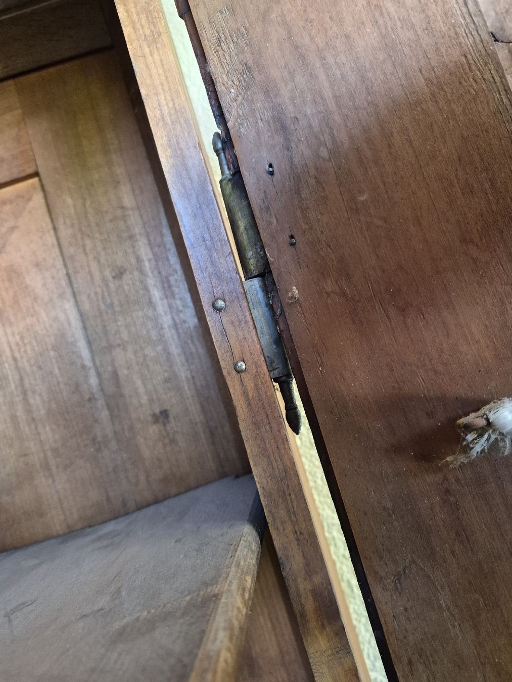 Schränke: Bauernschrank – Gebraucht aus Magden von Houle 9