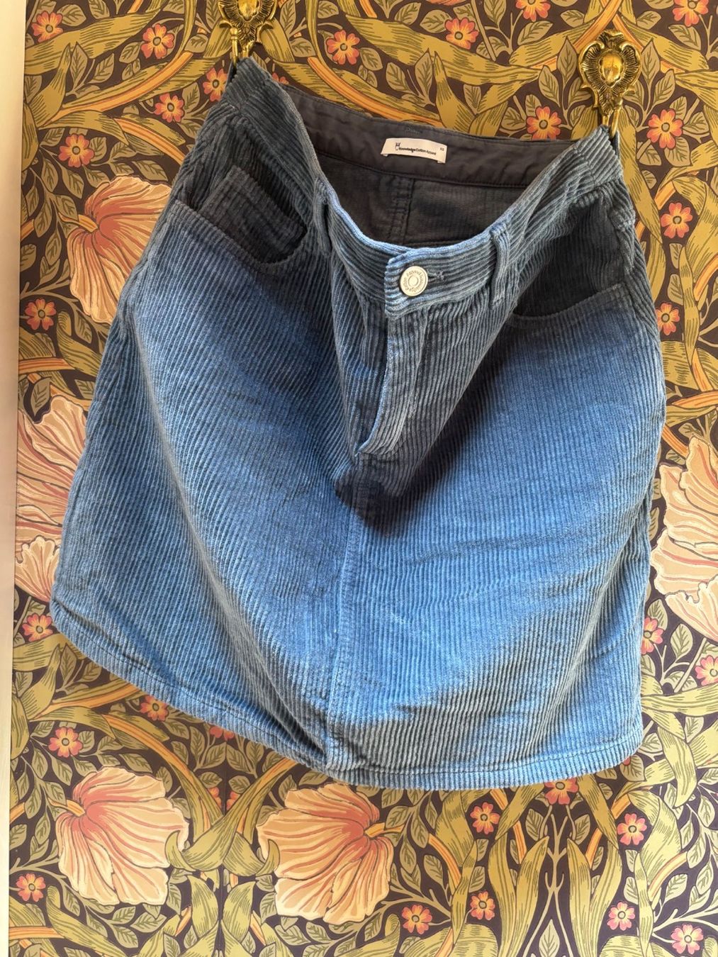 Gonne: Knowledge Cotton Apparel, blauer Rock Cord XS – Usato da Birmenstorf AG venduto da Oceanzz