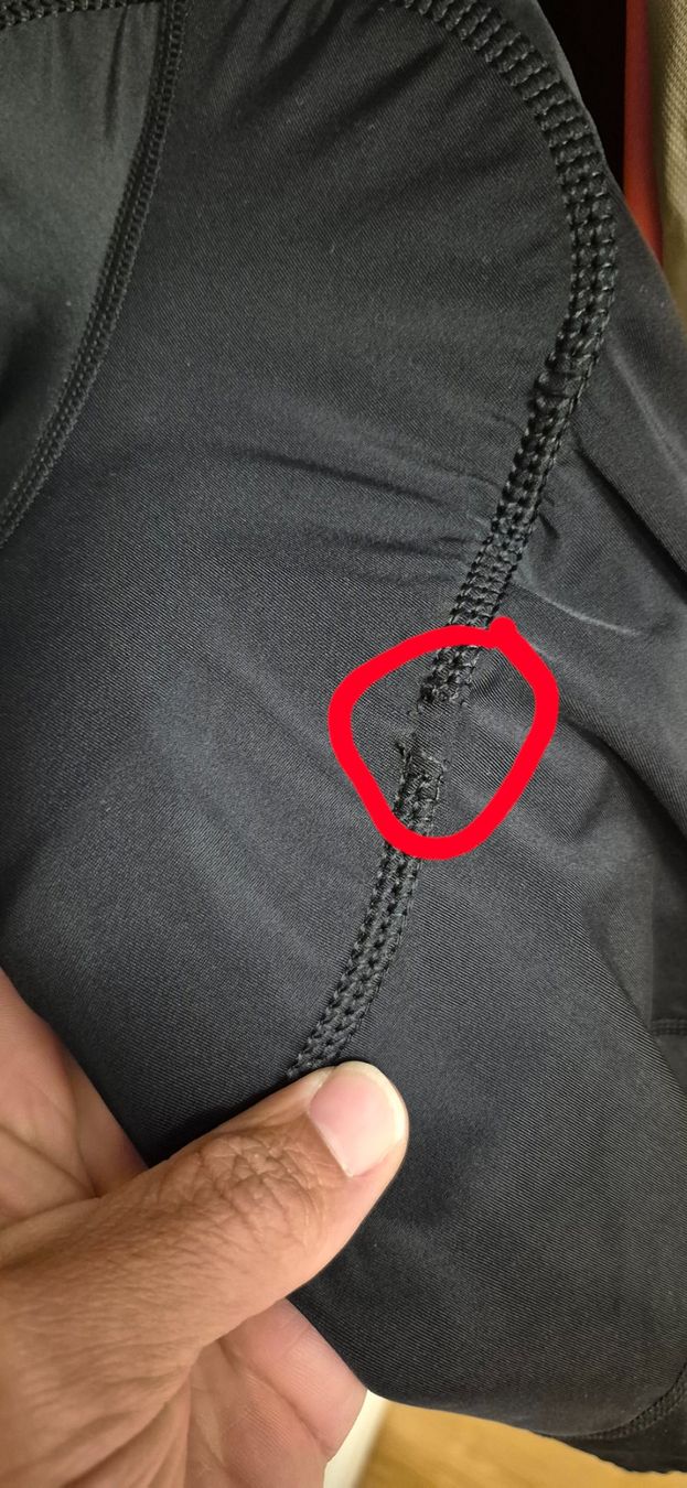 Rapha Pantaloni: Rapha Team Sky Wiggins Bib Shorts M – Usato da Volketswil venduto da dom_9qdh 6