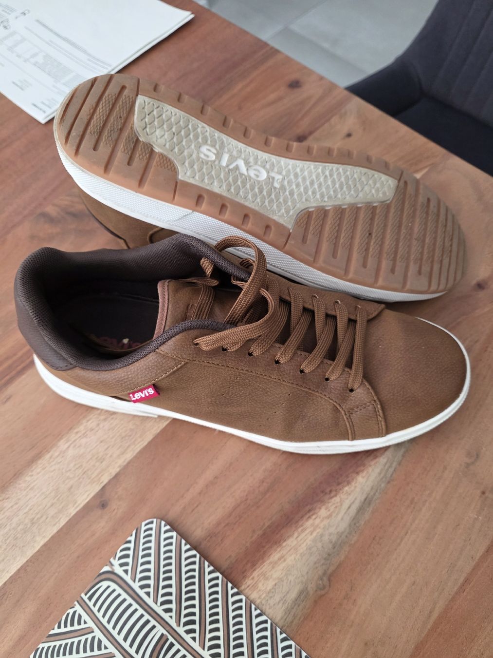 Levi's Herrenschuhe: Chaussures Levis – Gebraucht aus Cortaillod von ioi_7rq6 2