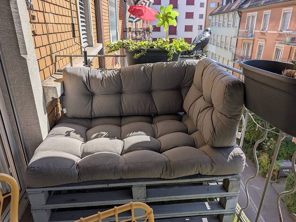 Sofas: Paletten Lounge Couch // Pallet Sofa – Gebraucht aus Zürich von ahe_7gq2 1