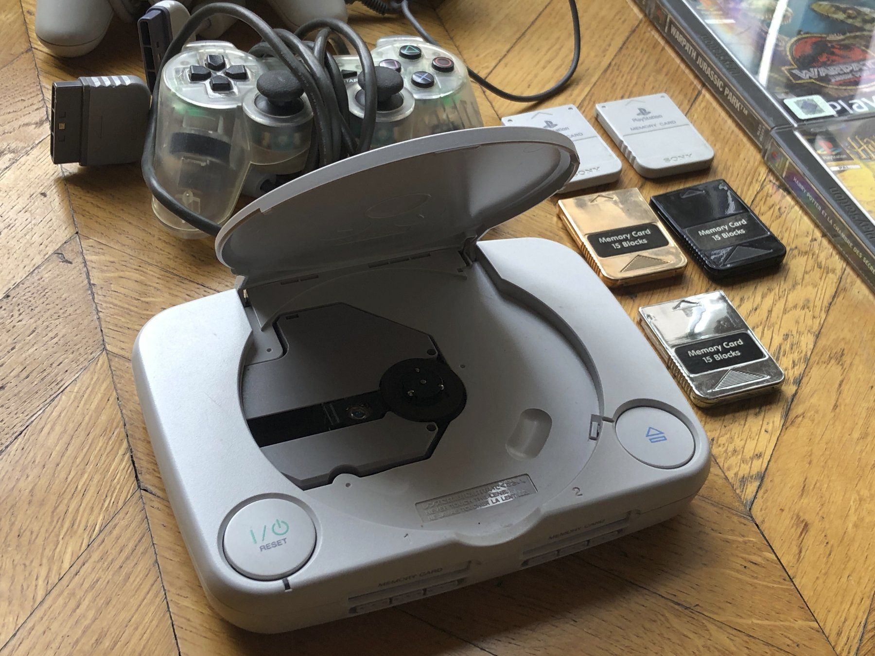 Sony Consoles: PS ONE + GAMES – D'occasion à Zürich par Abost 4