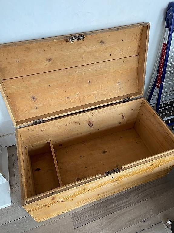Cassapanche: Antike Holztruhe – Usato da Unterendingen venduto da Adrienne4 2