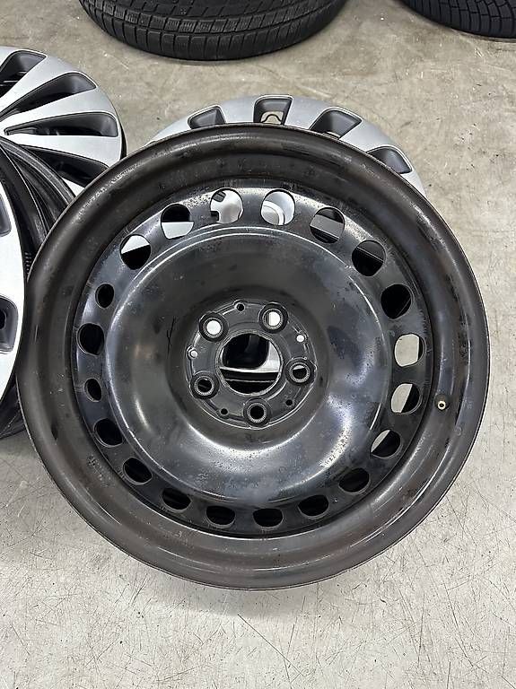 Cerchioni: Mercedes Gla Stahlfelgen  – Usato da Willisau venduto da JN1984 2