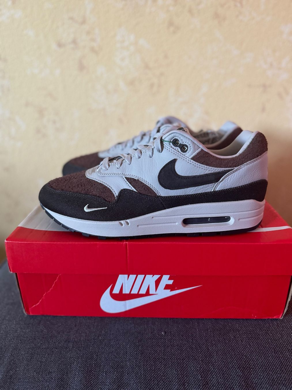 Nike Scarpe da uomo: Nike Air Max 1 Size? Exclusive Cosidered – Nuovo e nell'imballaggio originale da Genève venduto da Darknoon
