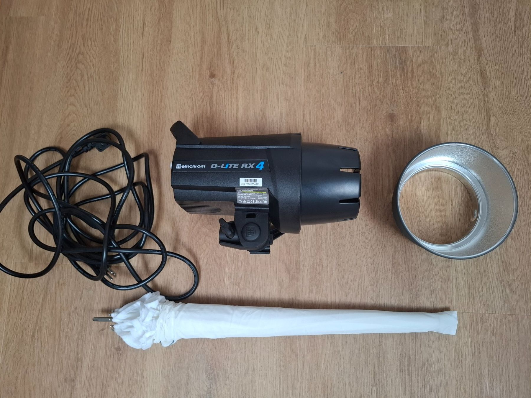 Elinchrom Flashs: Studioblitz Elinchrome D-Lite RX4 neuwertig – D'occasion à Dietwil par dir_kwy5