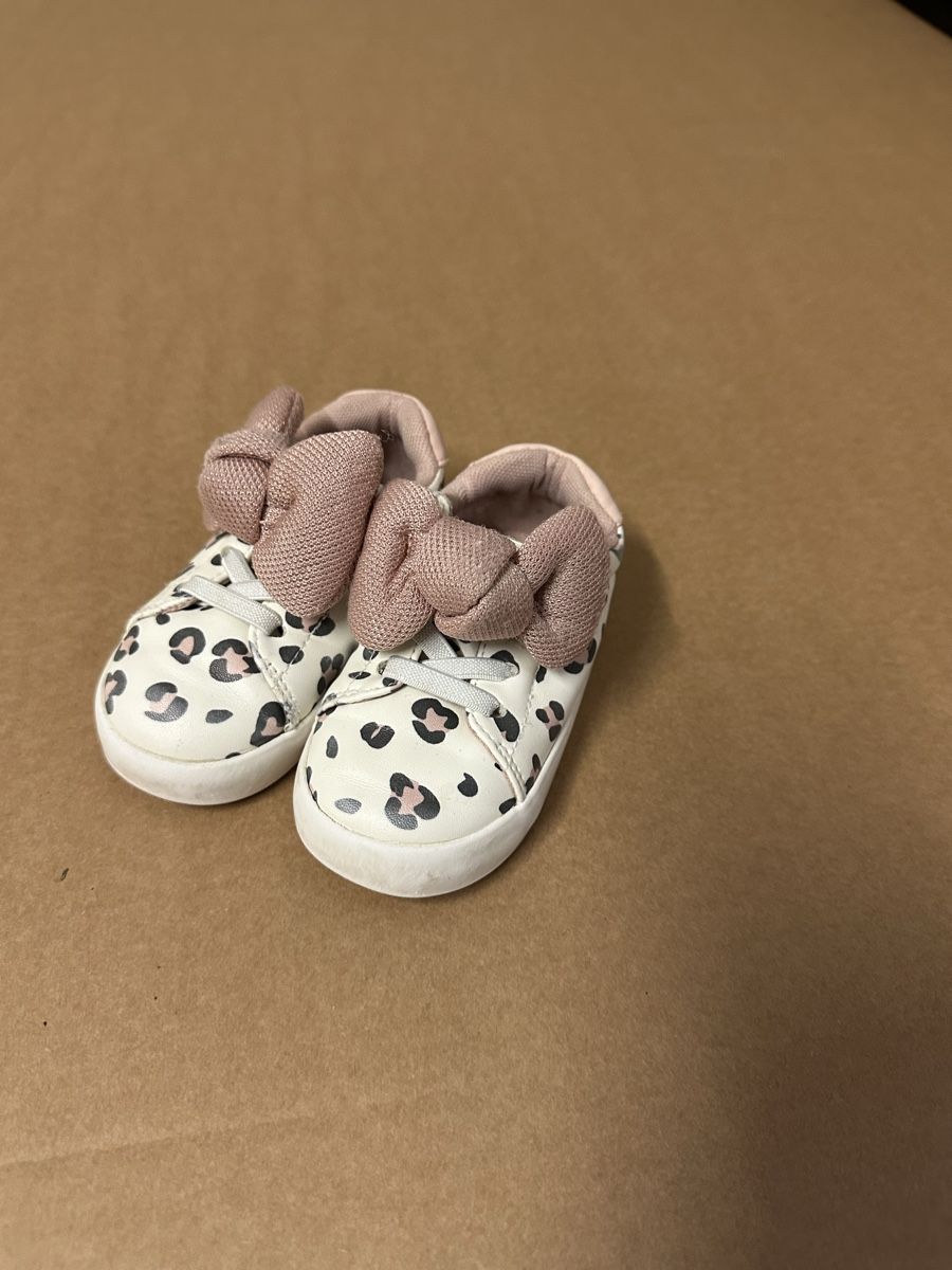 H&M Scarpe per ragazzi: Kinderschuhe H&M Gr. 20/21 – Usato da Mels venduto da pedromiguel_12