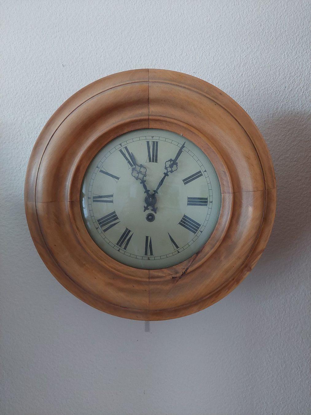 Uhren: Wanduhr antik holz – Gebraucht aus Seltisberg von Madosn