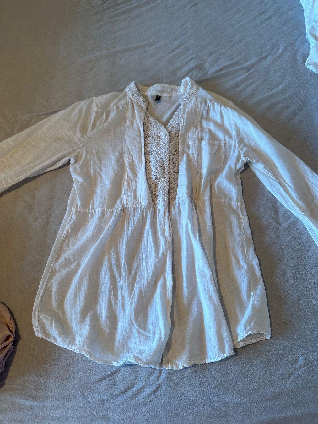 Blusen: Hemd/Bluse weiss  -  Grösse: S – Gebraucht aus Oberhofen Thun'see von ClaudiaKelesh 1