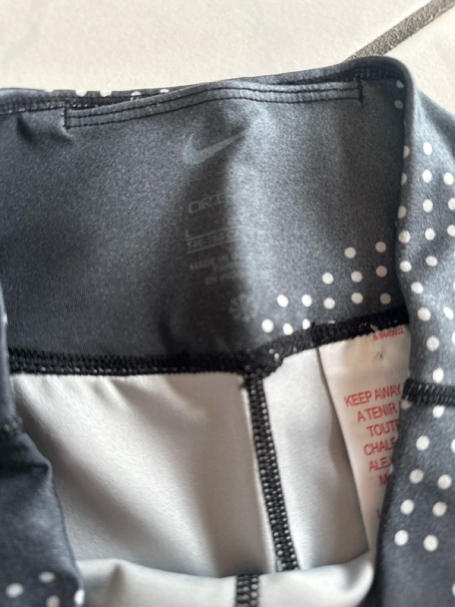 Nike Calze & Collant: Nike Leggins Gr. 146-156 – Usato da Wileroltigen venduto da torro11 1