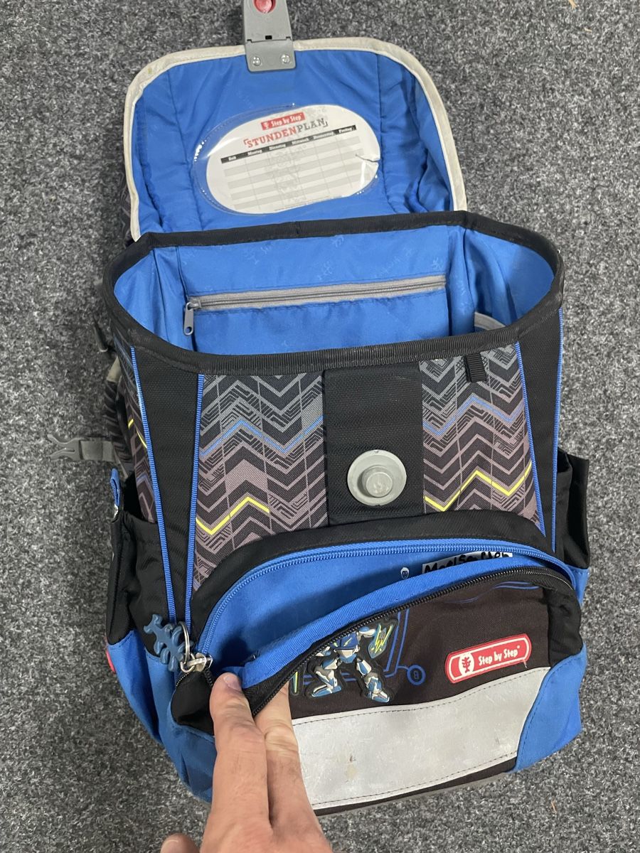 Step by Step Borse & Zaini: Schulranzen Step by Step blau schwarz – Usato da Lupsingen venduto da McFly12 3