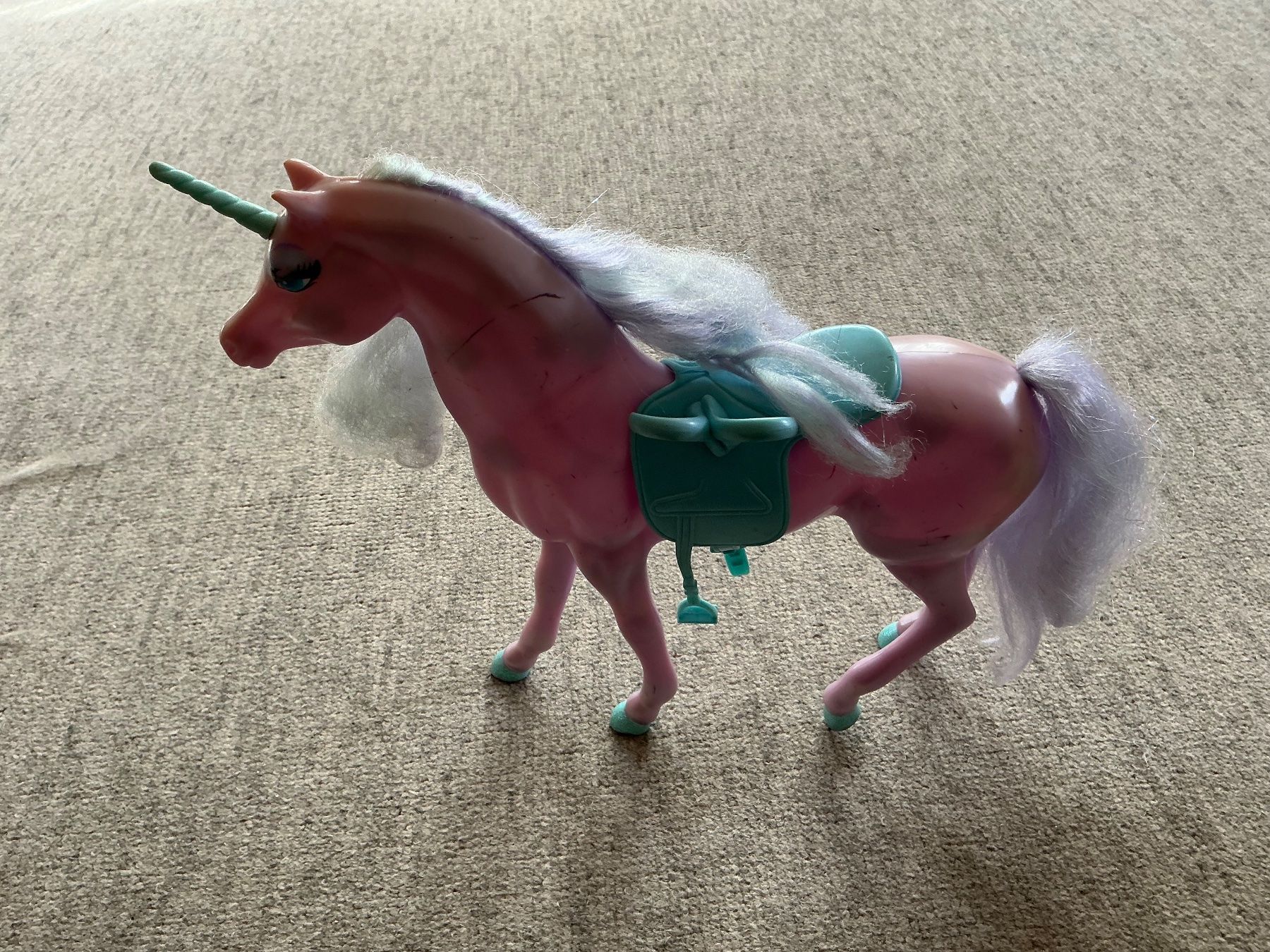 Bambole: 1 Barbie Einhorn und 3 Pferde – Usato da Jona venduto da Jancy60 2