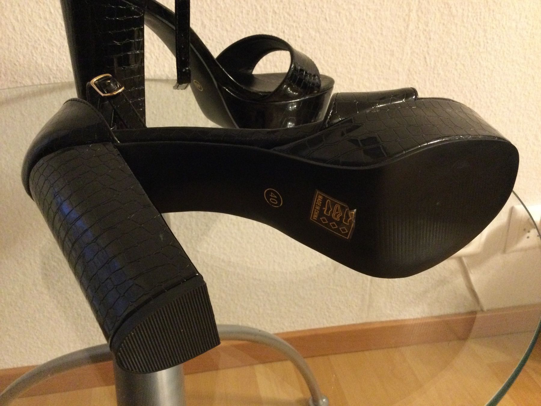 Scarpe da donna: High Heels Sandalen Gr 40 fabrikneu – Nuovo e nell'imballaggio originale da Zürich venduto da Herbion1 6