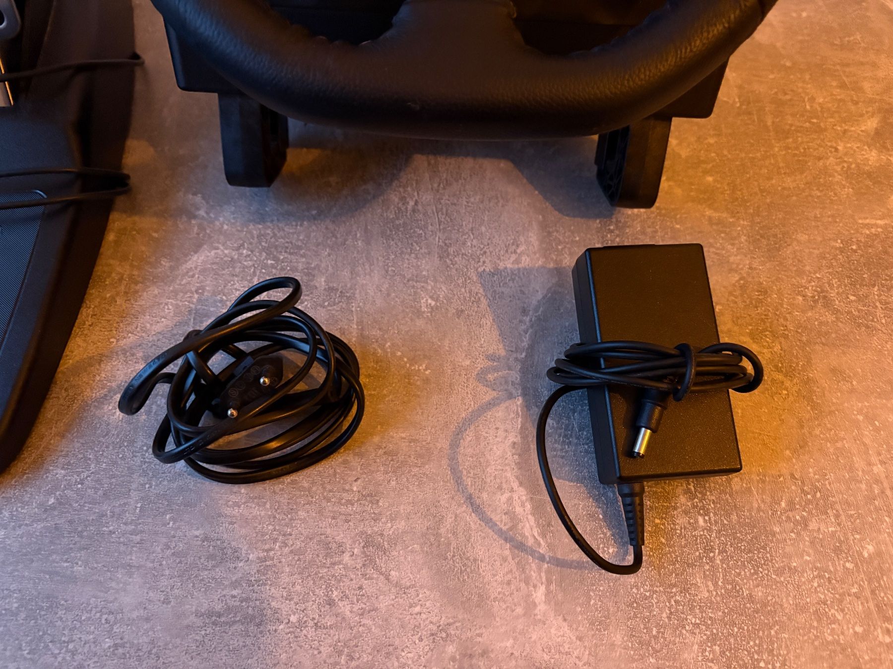 Logitech Controller: Logitech G29 Lenkrad mit Pedalen – Usato da Kriens venduto da ben_t22y 3