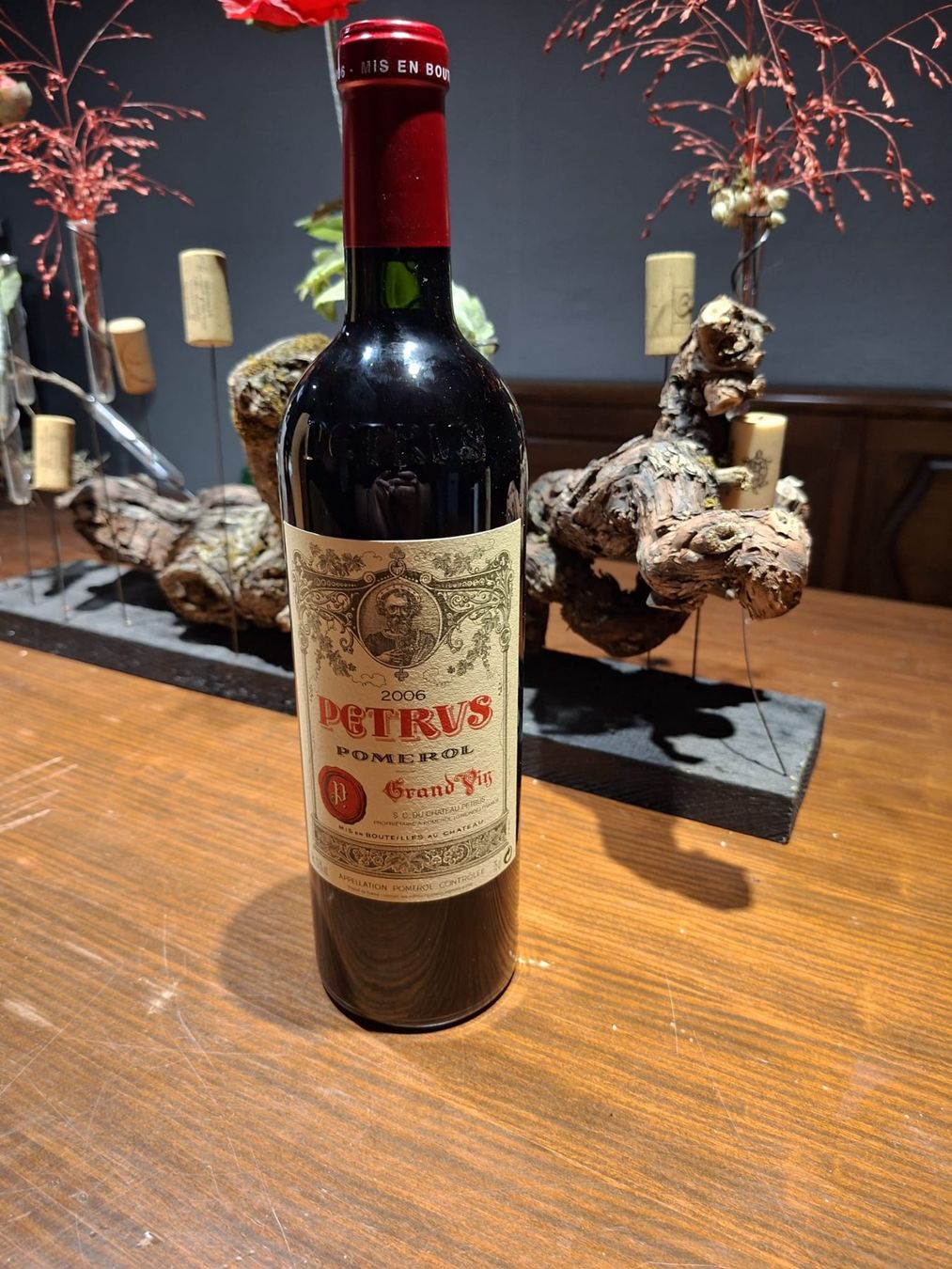 Château Pétrus Vins: 2 bouteilles de Petrus 2006 – D'occasion à Chamblon par mat_mw2j 4