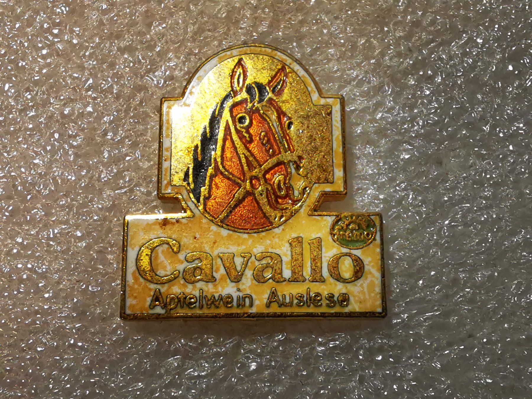 Placchette & Badge: Ansteckpin 52: Cavallo – Usato da Oppligen venduto da Pin-Fall-Shop