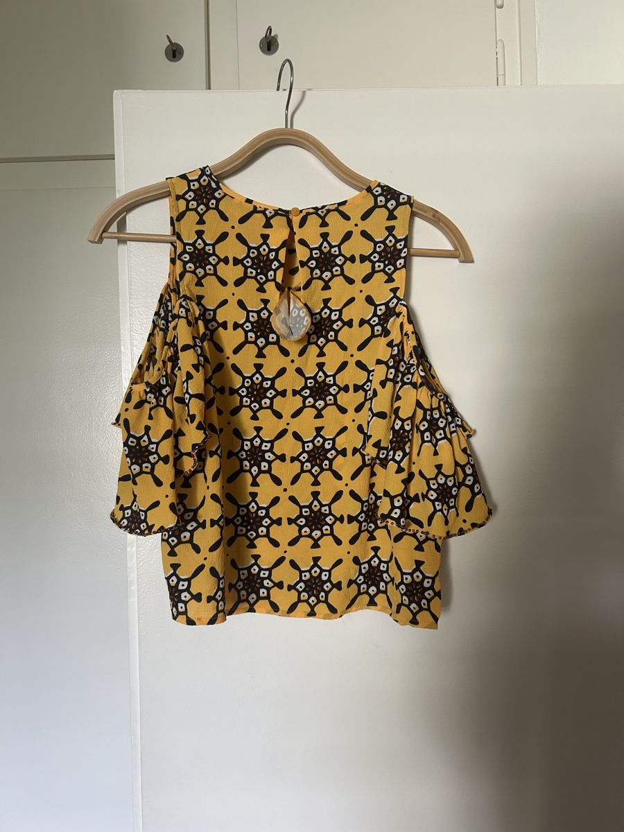 Pepe Jeans Camicette: Pepe Jeans yellow top – Nuovo (secondo la descrizione) da Zürich venduto da ori_9dcy 3